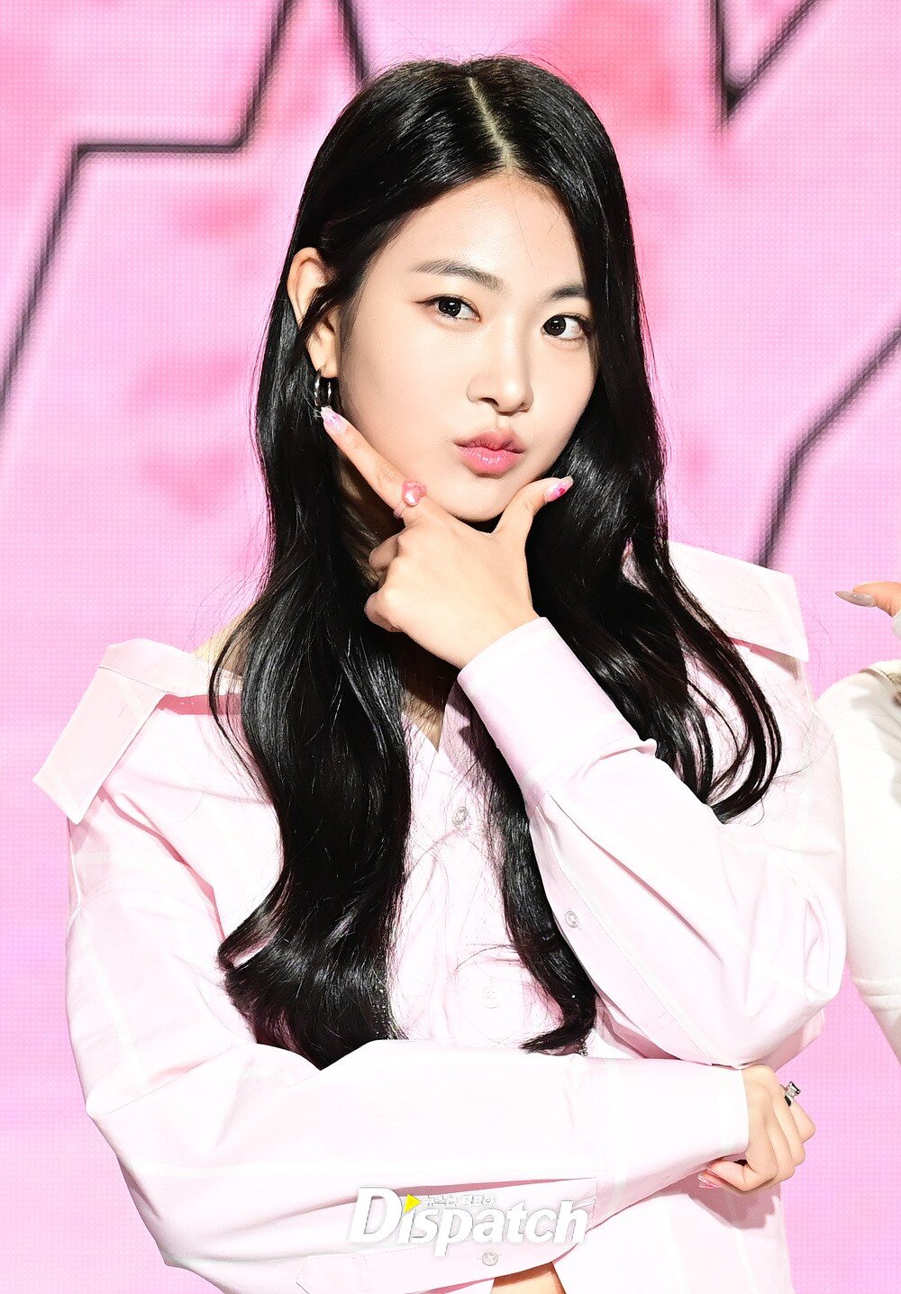 Aran from 'FIFTY FIFTY' K-Pop girl group.